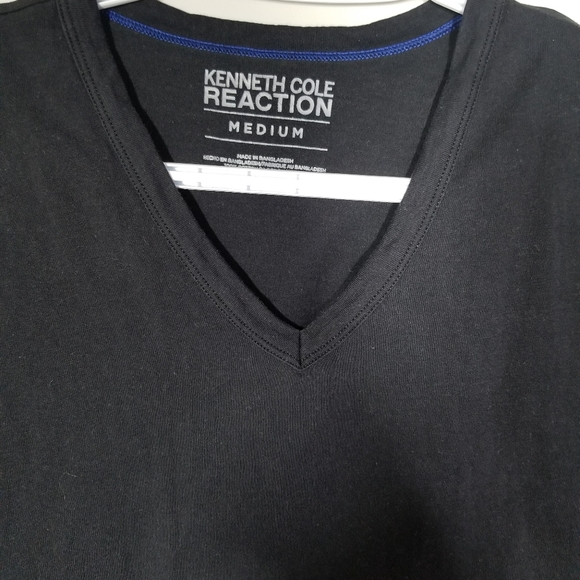 KENNETH COLE REACTION MENS MEDIUM V NECK TSHIRT - Picture 5 of 5